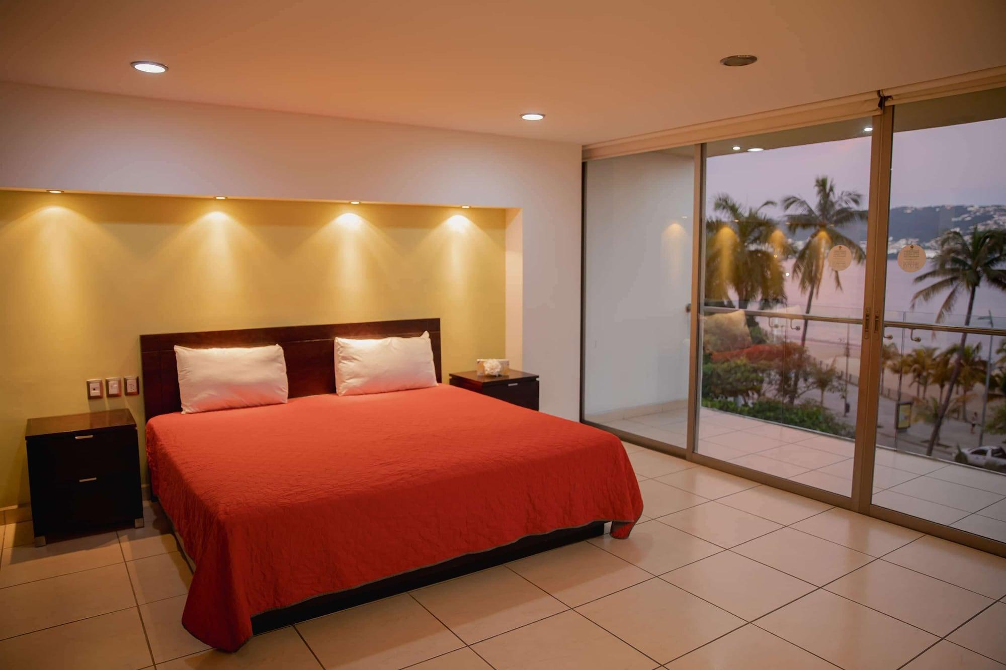 Ramada By Wyndham Acapulco Hotel & Suites Екстериор снимка