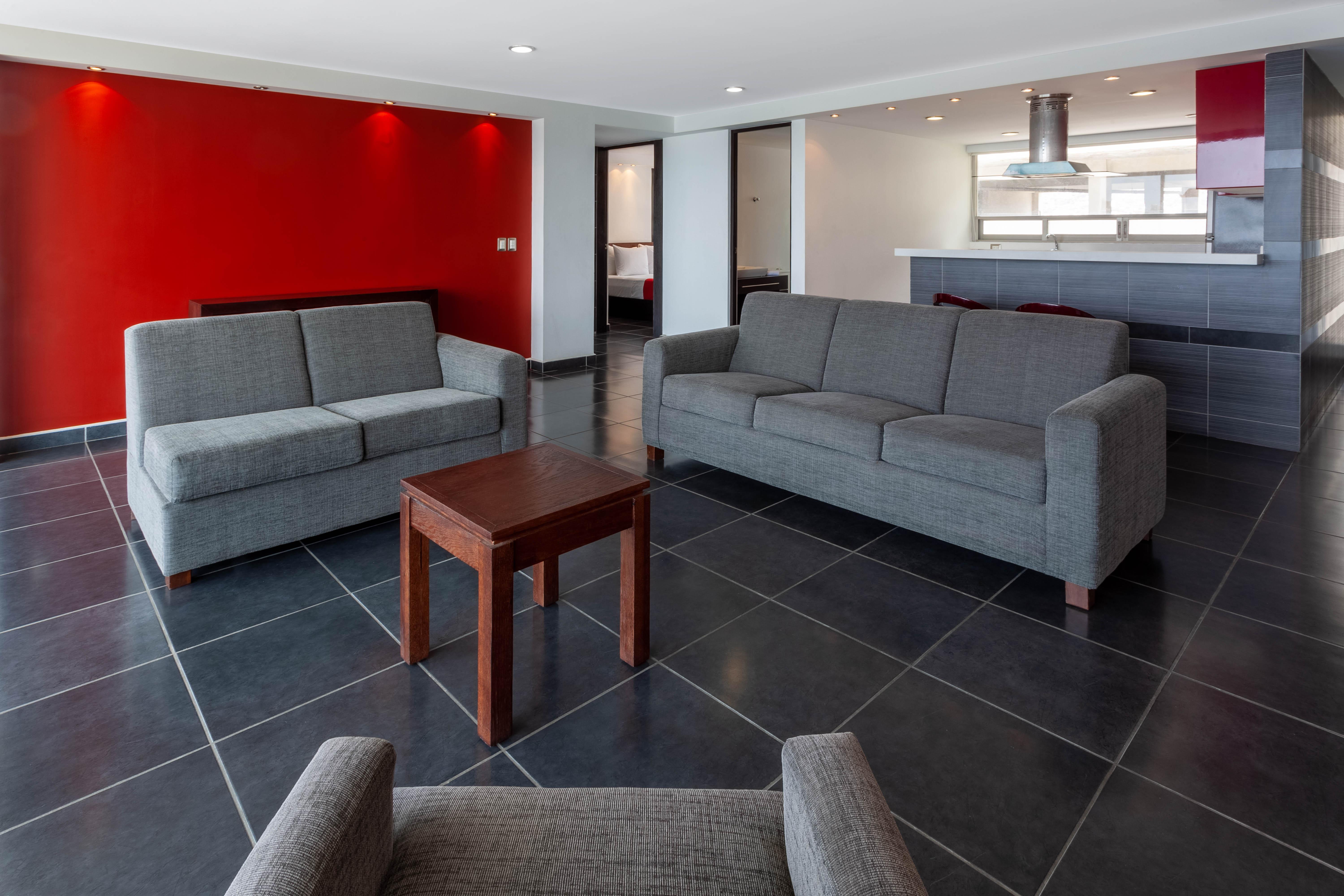 Ramada By Wyndham Acapulco Hotel & Suites Екстериор снимка