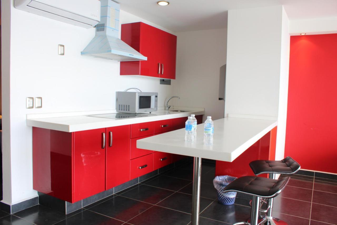 Ramada By Wyndham Acapulco Hotel & Suites Екстериор снимка